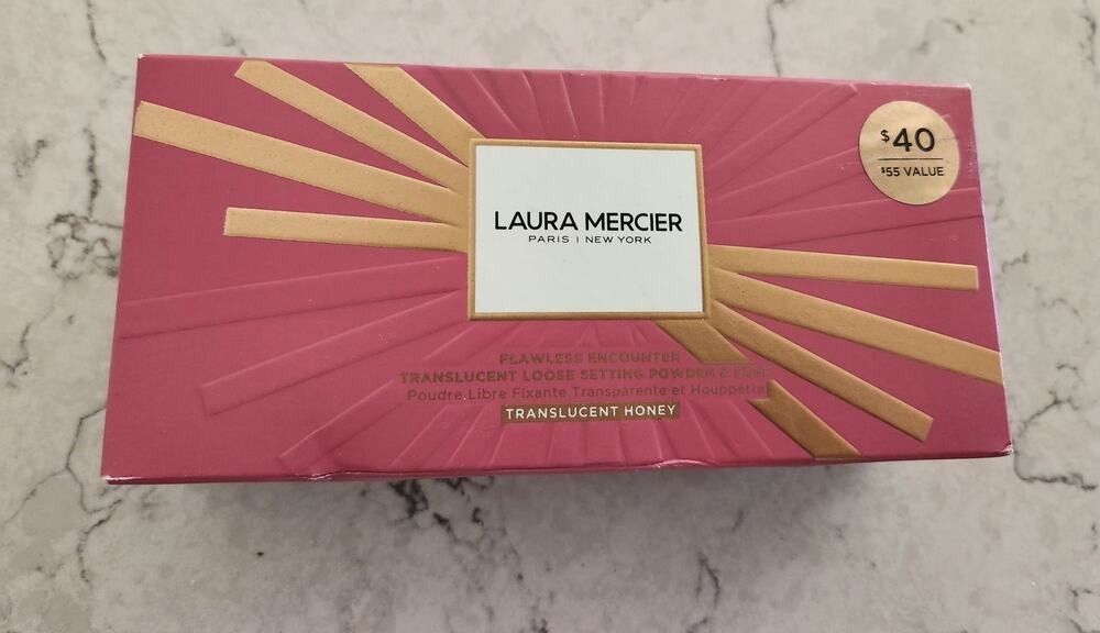 Laura Mercier Translucent Loose Setting Powder & Puff- Translucent Honey - 1 OZ